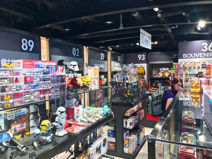 Nobletimes Toys & Games Shop 室內裝修工程，Hong Kong International Airport, Chek Lap Kok – IPL 項目相片 2