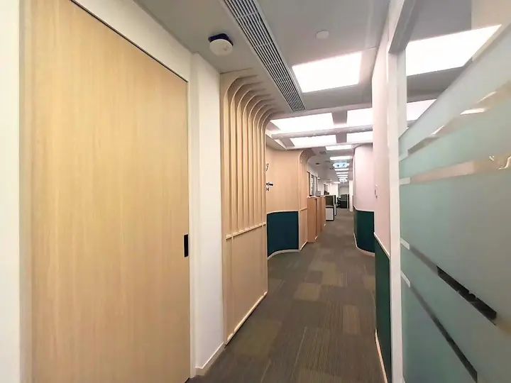 山頂纜車有限公司 室內裝修工程,St. John's Building, Central – IPL 項目相片 4